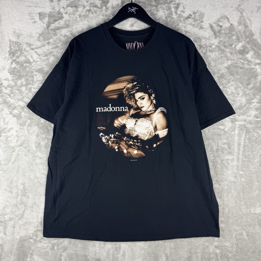 Madonna The Celebration Tour Boy Toy Concert T-Shirt 23-24 Size XL Graphic